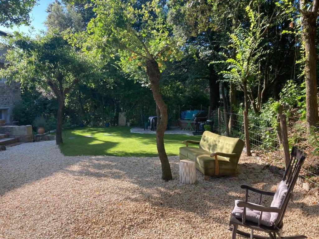 Gite De Barbusse Tornac Exterior foto